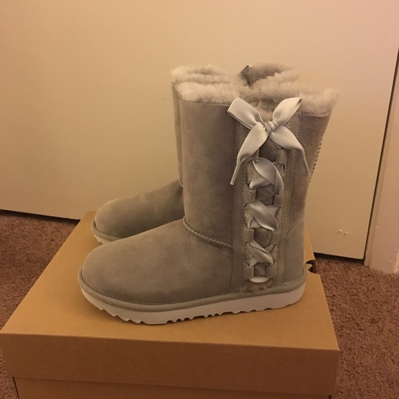 grey lace up uggs